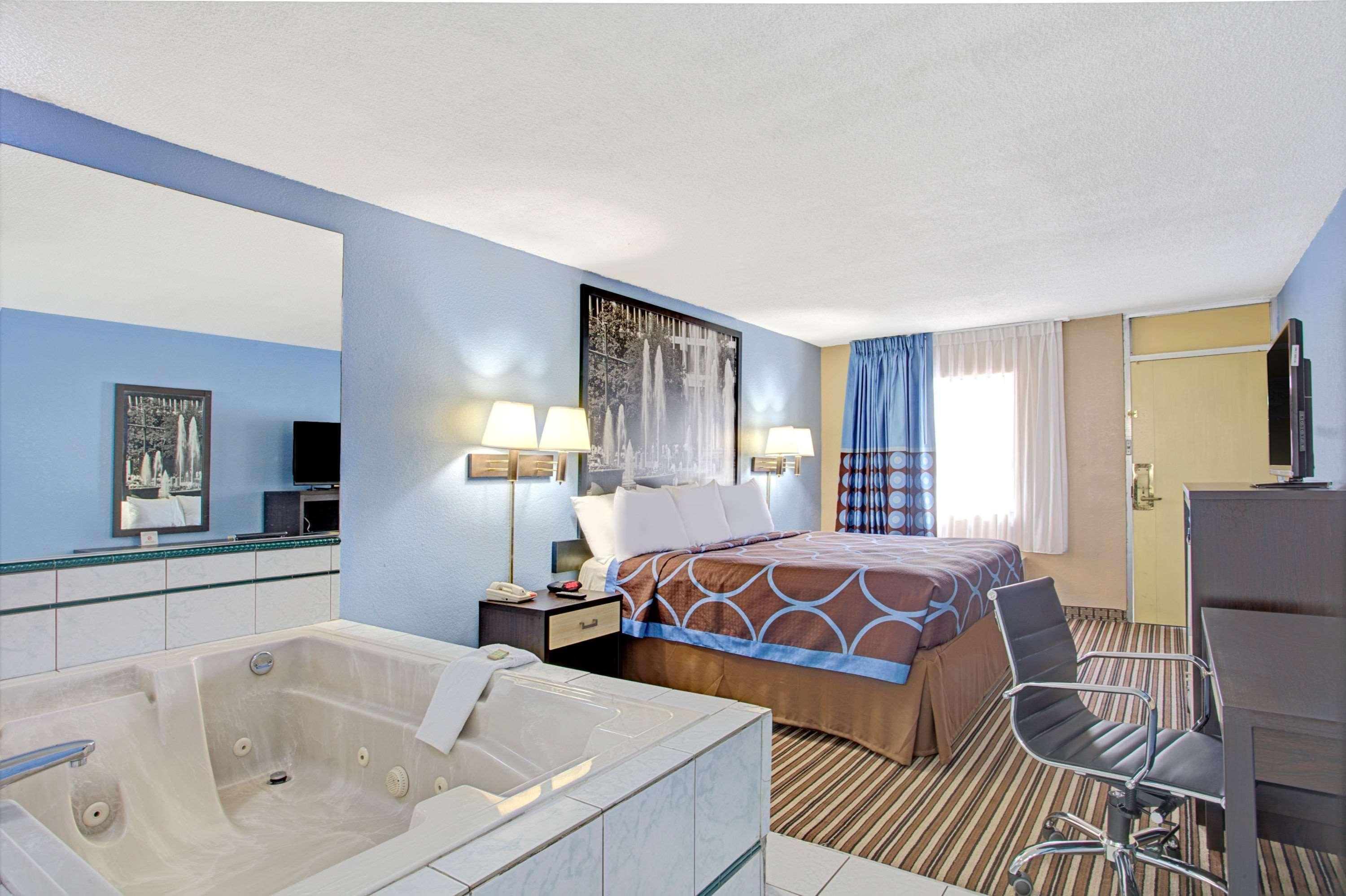 Downtown Inn & Studio Suites Мемфіс Екстер'єр фото