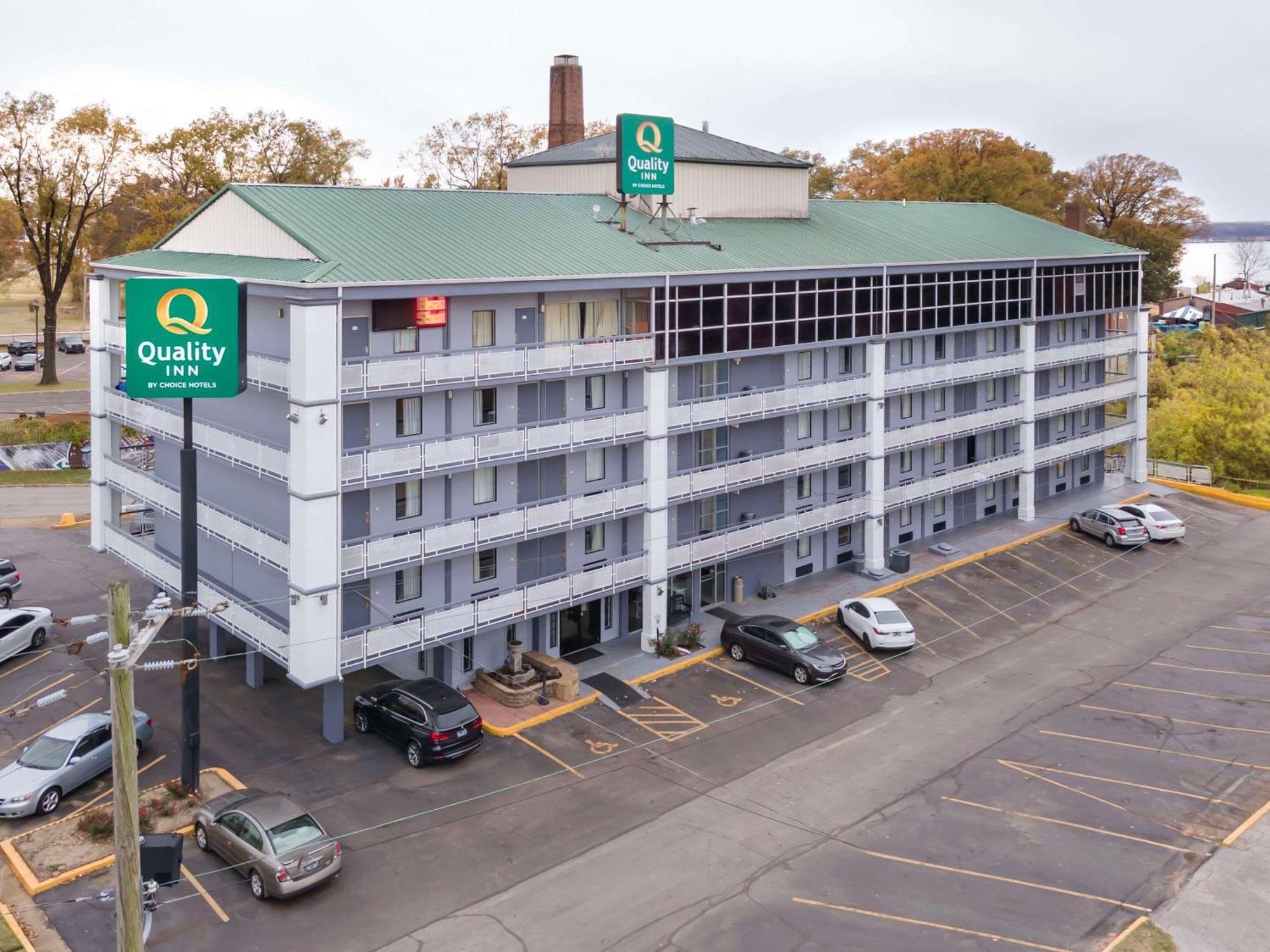 Downtown Inn & Studio Suites Мемфіс Екстер'єр фото